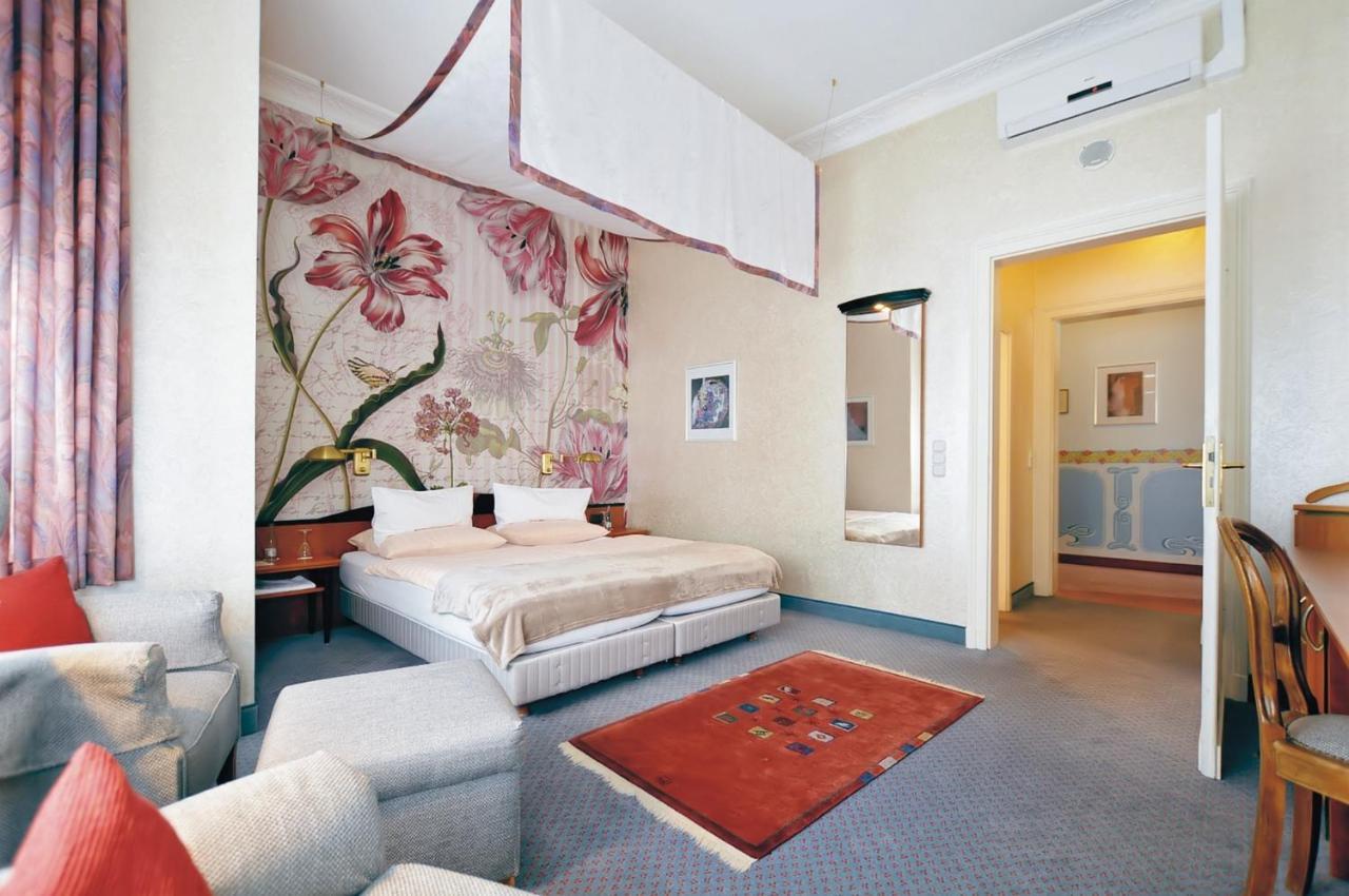 Hotel Jugendstil ฮาเมลน์ ภายนอก รูปภาพ